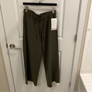Lululemon On The Fly Pant Wide Leg - Woven